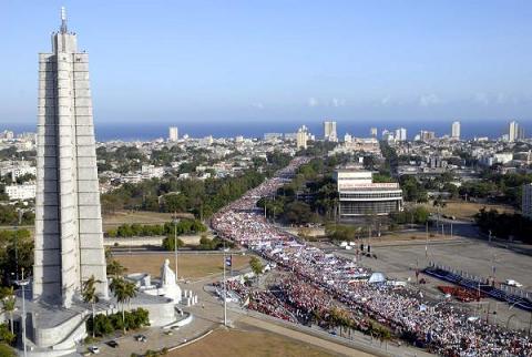 Listos los cubanos para conmemorar el aniversario 50 de la Victoria de Playa Girón