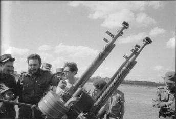 Fidel Castro relata importantes momentos de la batalla de Playa Girón